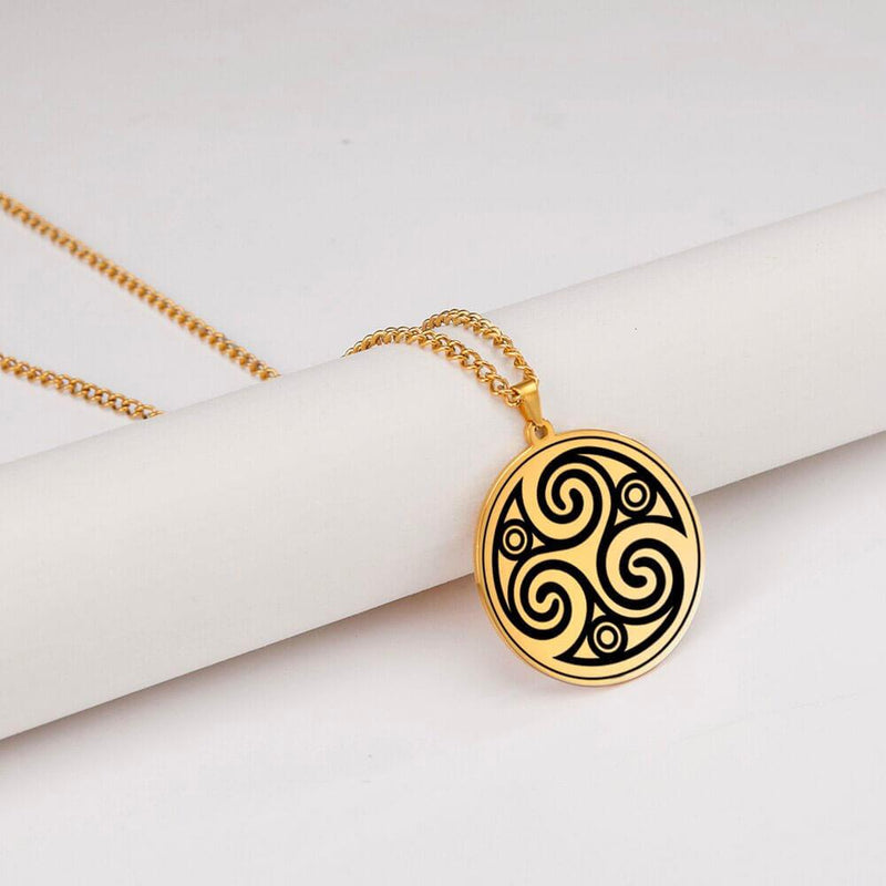 collier pendentif triskel or